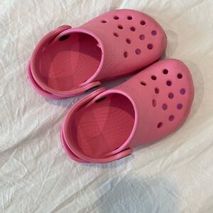 Girls’ Pink Crocs 7 toddler